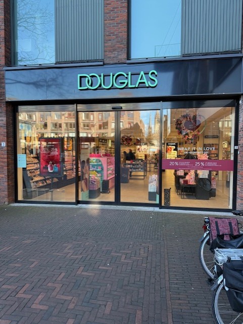 Douglas – Delft